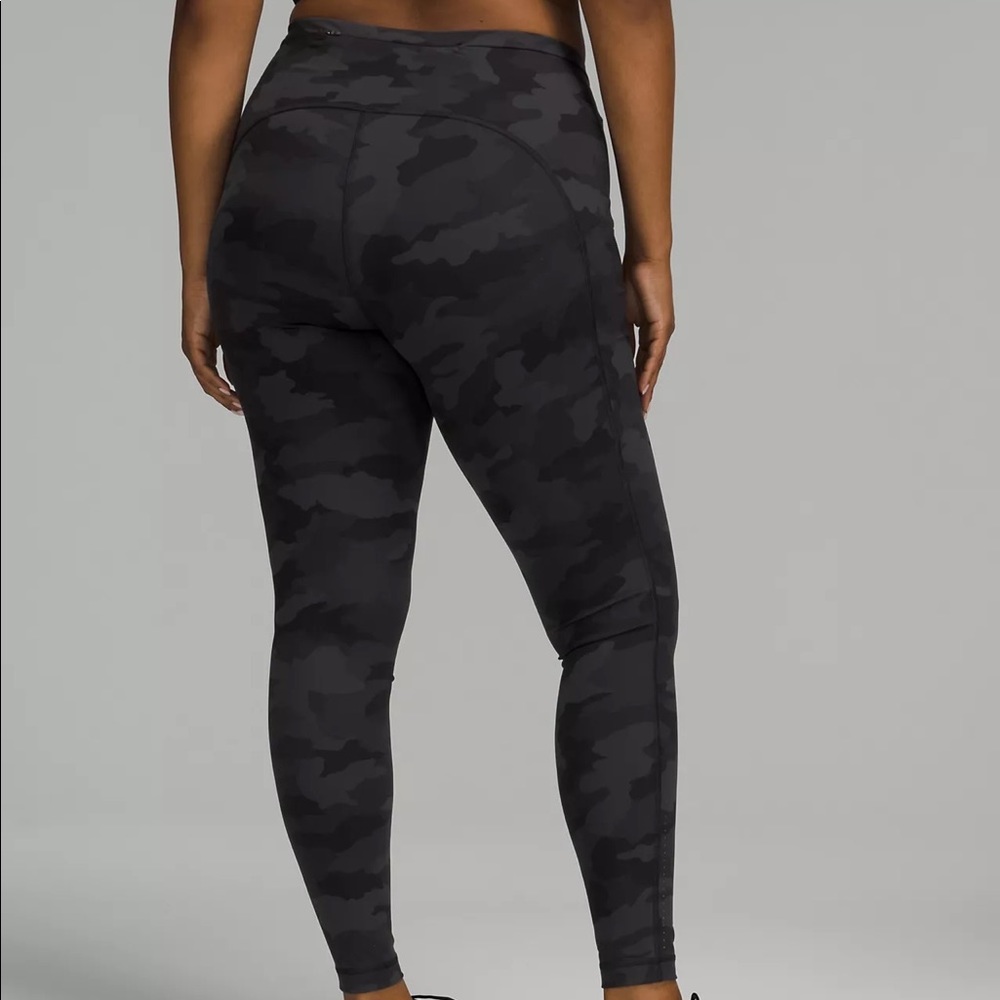 Swift Speed High-Rise Tight 28"
Heritage 365 Camo Deep Coal Multi (4)